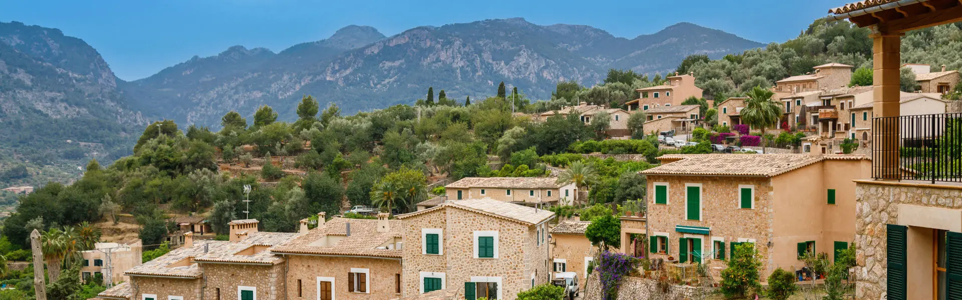 Propiedades tradicionales en Mallorca anidadas en la ladera